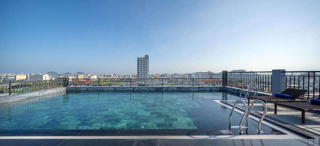 Tan Phuong Nam Hotel & Apartment Da Nang Buitenkant foto
